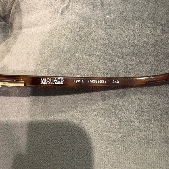 Michael Kors Lydia Tortoise Shell Women's Sunglasses - Picture 5 of 5